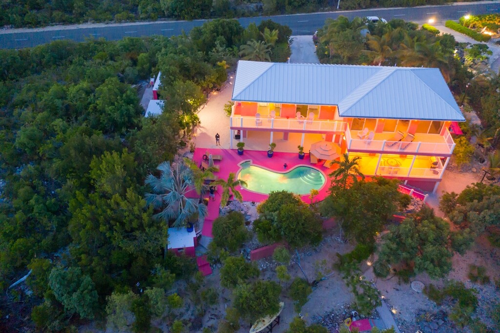 Villa Rental's Store
