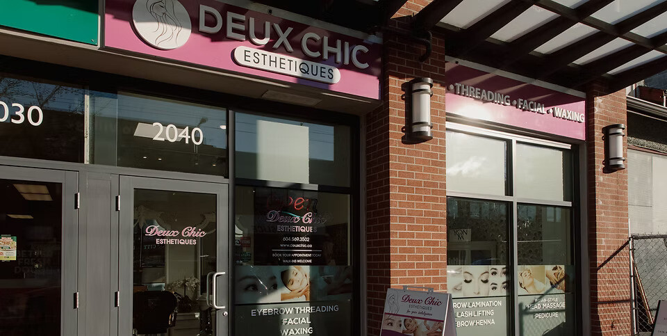 Deux Chic Esthetiques Spa's Store