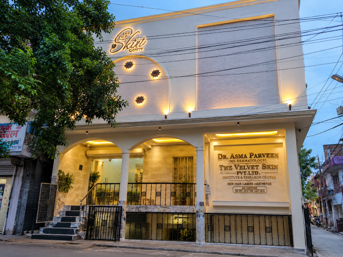 The Velvet Skin Centre, Thakurganj's Store